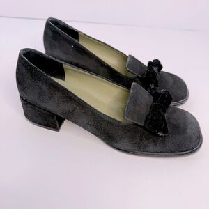 Maggie Block Heel Suede Loafers Square Toe Black Velvet Bow Size 8 Italy